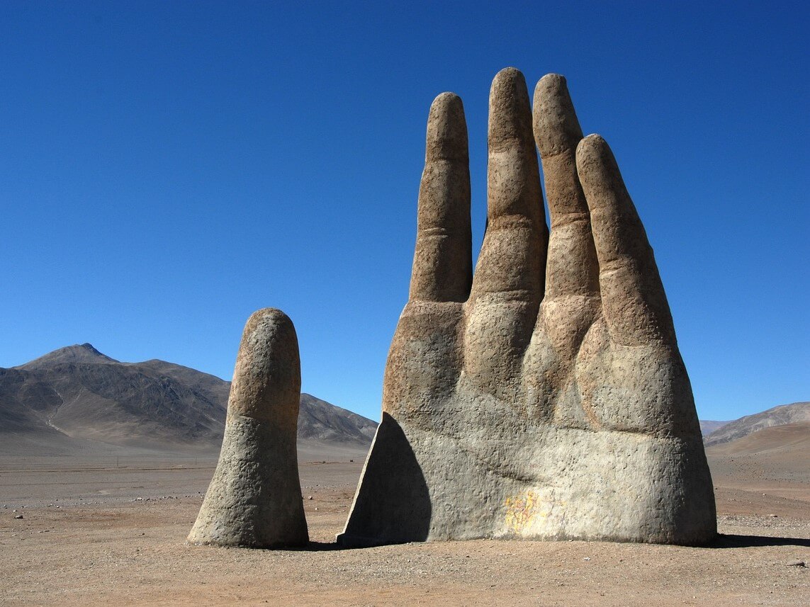 hand of deserted chile